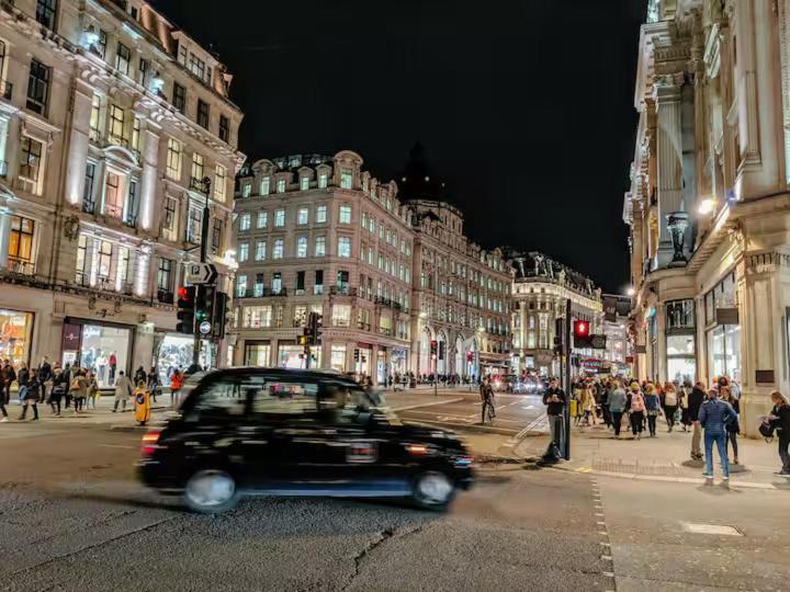 Off Oxford St! 3Bed 3Bath Luxxe Hideaway For Stylish Families And Couples Лондон Екстериор снимка